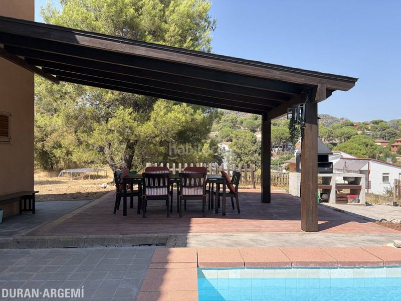 Foto b30dd409-6421-4e72-a487-62632afd2831. Casa amb calefacció aparcament piscina a Vacarisses
