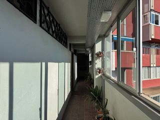 A tre livelli in Prosperitat. Tríplex de 4 habitaciones en sant andreu, barcelona