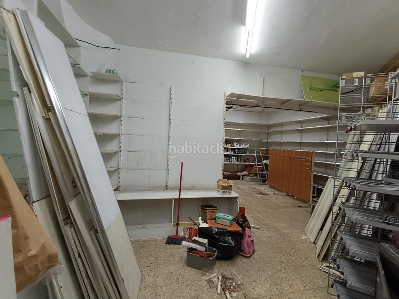 Foto 35882079-de0c-4270-b1e6-c1e408f98469. Local comercial a carrer de gènova 25 a Guinardó Barcelona