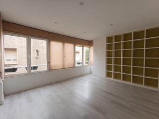 Miete Etagenwohnung  Carrer pau casals. Piso muy luminoso en zona tranquila