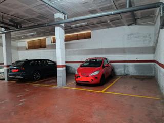 Autoparkplatz  Carrer de margarit. Plaza de parking montjuic poblesec