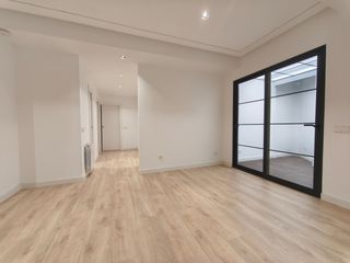 Pis a Avinguda de la rep�blica argentina 191. Inmueble reformado en sarri� barcelona