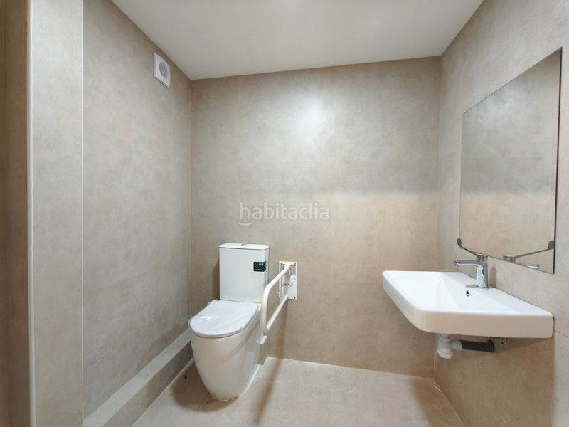 Foto 431c5cf6-c9f6-46f8-8ecc-99c0a559be85. Local comercial a St. Pere - Sta. Caterina - El Born Barcelona