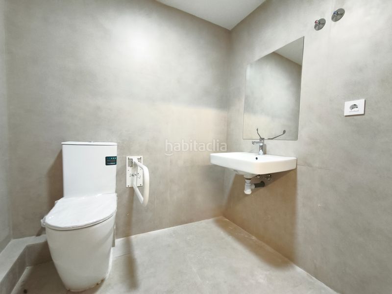 Foto 5eb886bd-6c93-49a2-b3ff-a5b00991c148. Local comercial a St. Pere - Sta. Caterina - El Born Barcelona