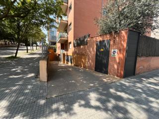Aparcament cotxe  Carrer de pere calders