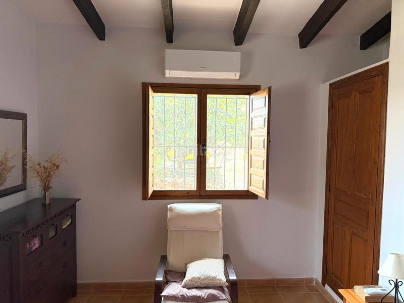 Foto 5cb4df1d-0cbe-4e8a-bff5-733775ea185e. Mas avec cheminée chauffage dans Sella