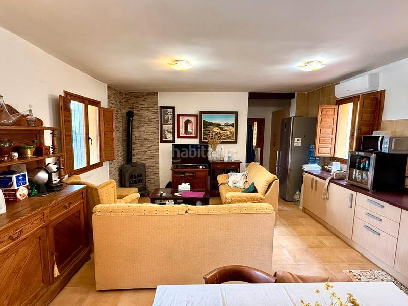 Foto f0cc015a-f86e-4bcf-87ce-6855da931124. Mas avec cheminée chauffage dans Sella