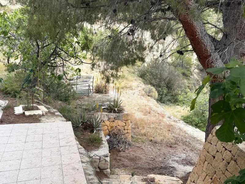 Foto fc0d499c-c9e2-42b7-a9fe-14cf579bf47d. Mas avec cheminée chauffage dans Sella