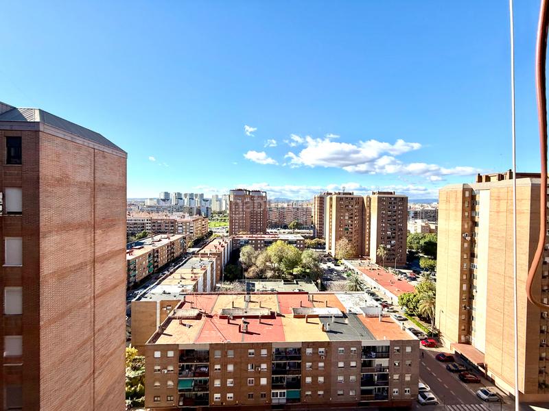 Foto 55e47758-edb0-4536-af97-4de1fa596325. Piso en Na Rovella - Hermanos Maristas Valencia