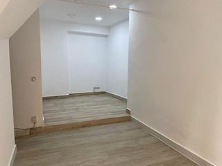Lloguer Local Comercial a Carrer de la verge maria 25