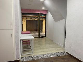 Rent Business premise in Carrer de la verge maria 18. Blanes centro. c/ verge maria. local de 30 m2 en casco antiguo.