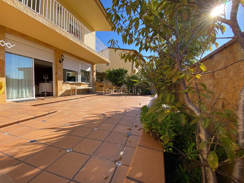 Foto 36b870a8-b632-4063-bcd9-cb0e2ef94ff6. Chalet casa con piscina en residencial en residencial Blanes - vistamar Blanes