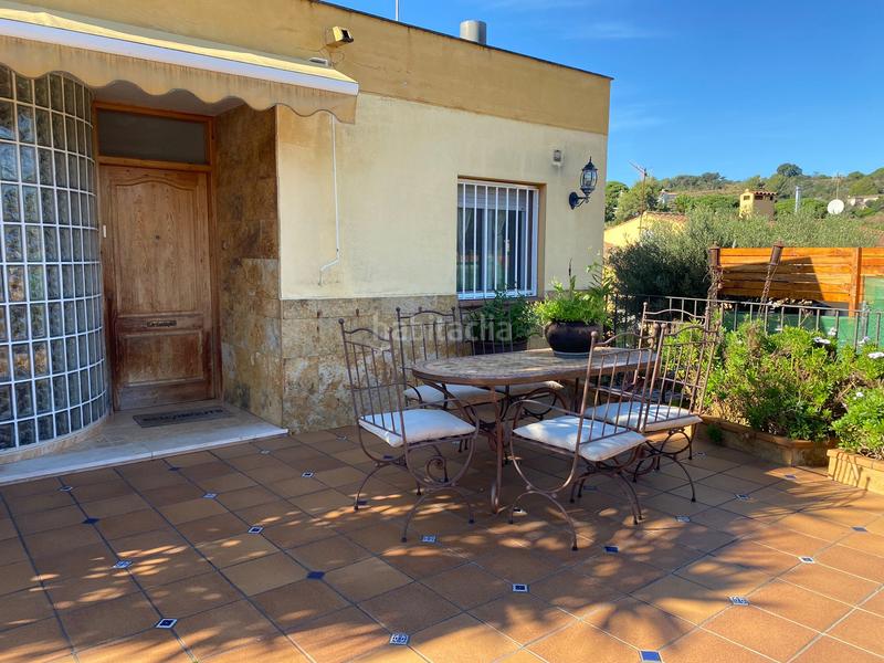 Foto 3e83da83-e410-4e1c-b51e-f7d3e78cd96a. Chalet casa con piscina en residencial en residencial Blanes - vistamar Blanes