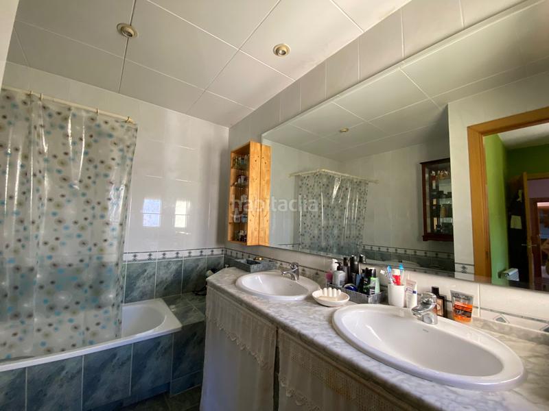 Foto 4267ae32-9c1f-41da-8d85-fc26c3d088f8. Chalet casa con piscina en residencial en residencial Blanes - vistamar Blanes