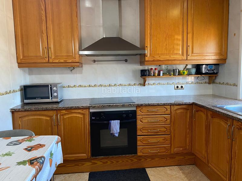 Foto a0537b4c-ac04-4cfd-b0ad-c31847aa5f20. Chalet casa con piscina en residencial en residencial Blanes - vistamar Blanes