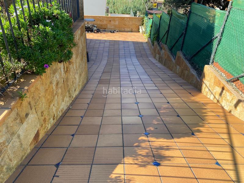 Foto a6114149-6b5c-4d2e-b67d-d46f3355cf00. Chalet casa con piscina en residencial en residencial Blanes - vistamar Blanes