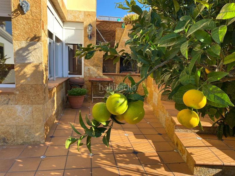 Foto c3efee5a-2d72-43b1-8cc3-d466937d6029. Chalet casa con piscina en residencial en residencial Blanes - vistamar Blanes