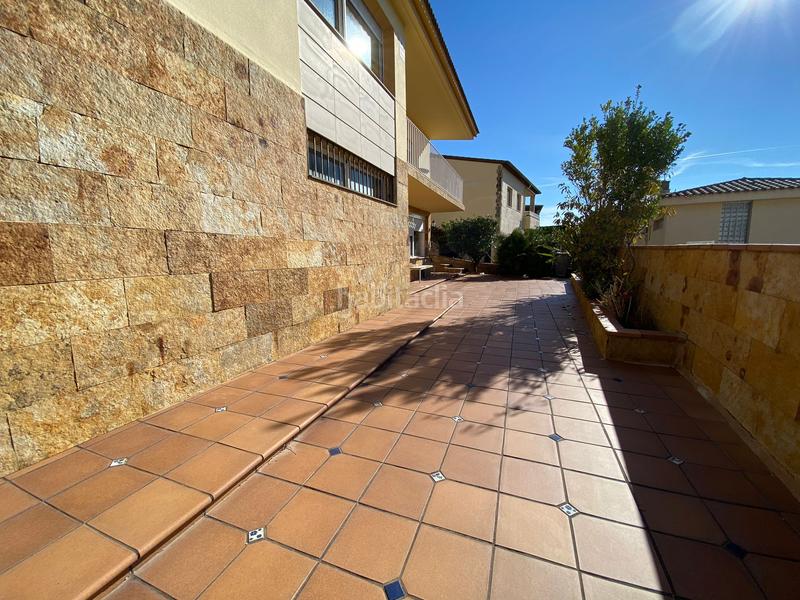Foto e5982ed6-9754-4786-a507-c6342b3a872e. Chalet casa con piscina en residencial en residencial Blanes - vistamar Blanes