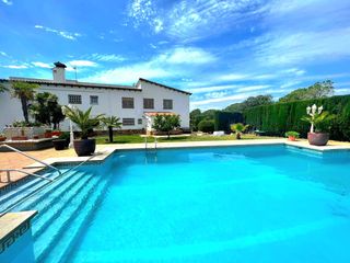 Xalet a Santa Clotilde. Torre con 2.000 m2 de parcela plana. casa construida de 425 m2 +