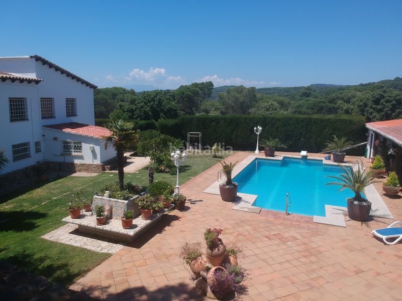 Foto 17858f8d-e438-479d-b2cc-ab9a7b2a5ae9. Xalet amb xemeneia calefacció aparcament piscina a Lloret de Mar
