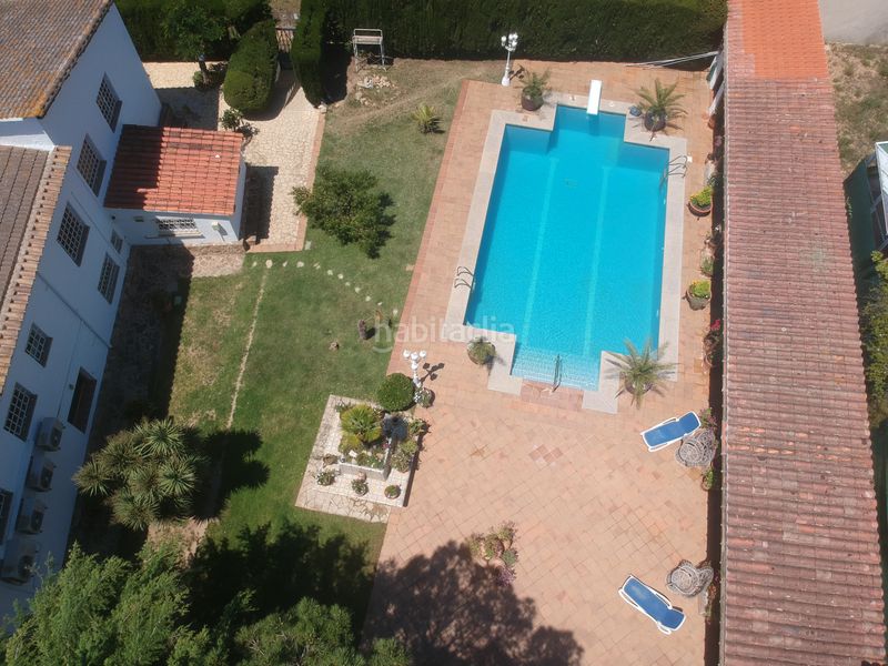 Foto da8f0d67-5bda-47cb-8022-ef294c26b80f. Xalet amb xemeneia calefacció aparcament piscina a Lloret de Mar