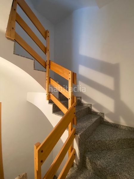 Foto 2f8d903d-eabc-4e19-ac45-ce4cc825e8f2. Edificio  3 plantas y garaje en residencial Blanes - vistamar Blanes