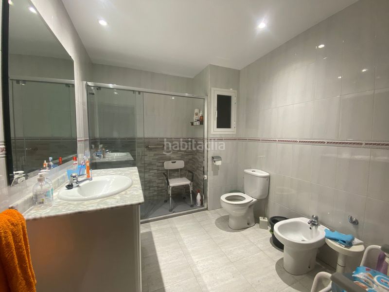 Foto 877b5657-c618-4553-8378-0a4216ee2794. Edificio  3 plantas y garaje en residencial Blanes - vistamar Blanes