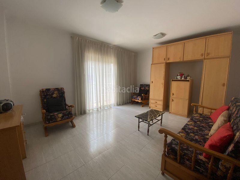 Foto b7cd76e8-71ce-477c-99be-5ee6e5301081. Edificio  3 plantas y garaje en residencial Blanes - vistamar Blanes