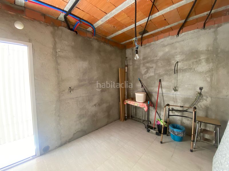 Foto f7ba58a4-6db0-4826-953e-1dfed6b7d47c. Edificio  3 plantas y garaje en residencial Blanes - vistamar Blanes