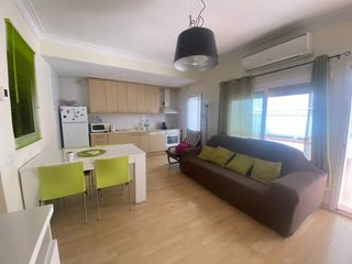 Flat  Carrer del roser. Piso 3 habitaciones centro con mucha luz