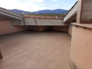 Dplex en Avinguda de joan xxiii 5. Tordera. tico dplex. 5 dormitorios, 3 baos y terraza de 19 m2