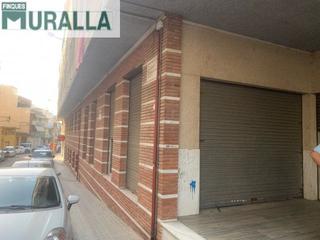 Lloguer Local Comercial  Carrer vilar petit. Mas moixa. local de 180 m2.