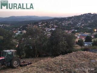 Terreny residencial  Carrer pinatell. Parcela de 869 m2 con vistas al montseny. situado a 900  m de la