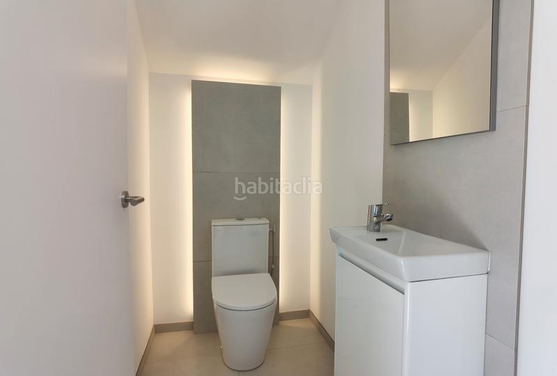 Foto 2ed5599b-5506-4235-8f09-bec9061ef4f1. Casa pareada en carrer Sant Maurici 184 nueva casa adosada moderna con 2 dormitorios y terraza en una ubicación ideal en Empuriabrava