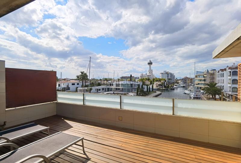 Foto 719ba748-25c8-4937-b7a3-285f7f1082ed. Maison avec chauffage parking piscine dans Salins - Cavall de Mar Empuriabrava