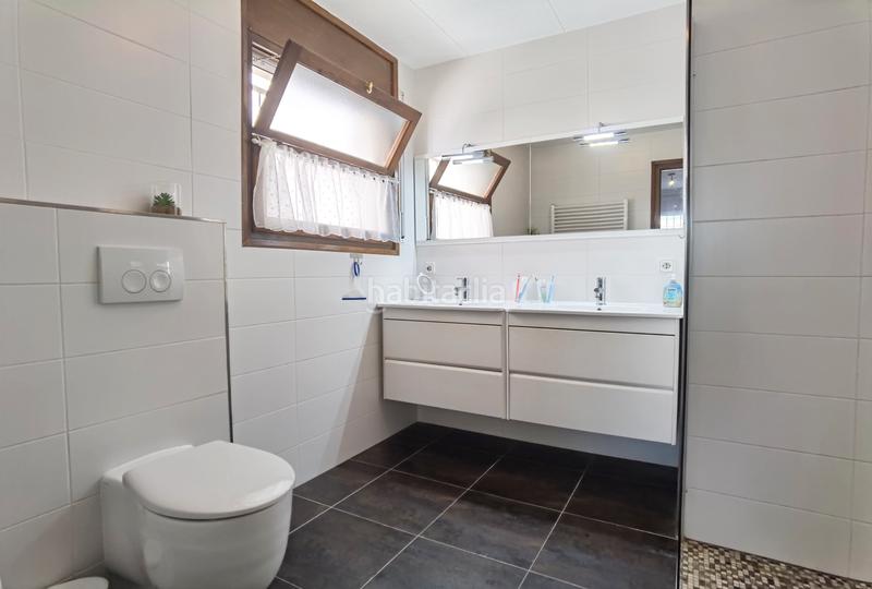 Foto 5570b9ec-fe26-45a2-b627-e4081761965c. Maison avec cheminée chauffage parking piscine dans Empuriabrava