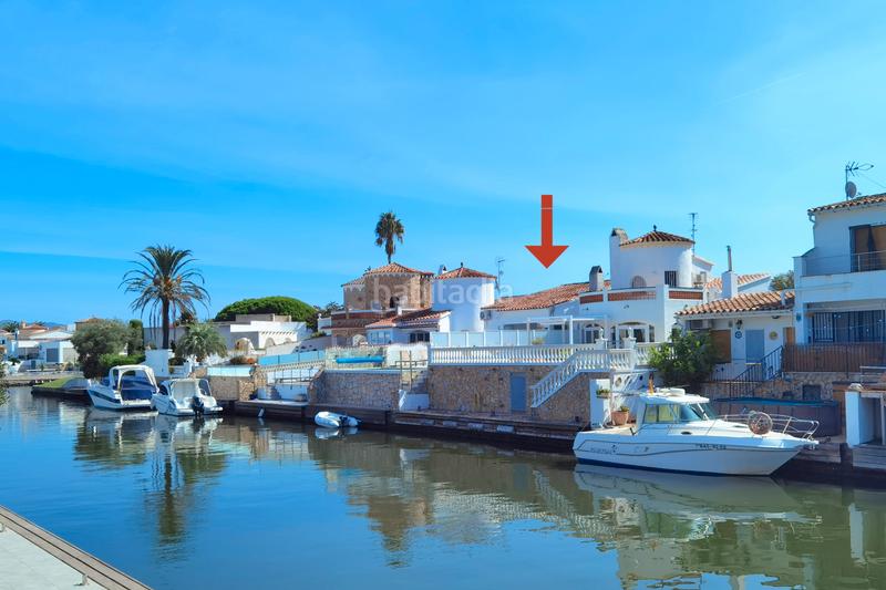 Foto 7c96408e-059e-4728-9ab1-e86f6475f9e9. Maison avec cheminée chauffage parking piscine dans Empuriabrava