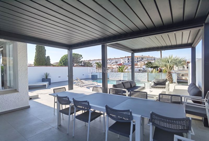 Foto 7898bfba-e8b2-4412-8d48-716a08395f7e. Casa amb xemeneia aparcament piscina a Francolí - Freser - Noguera Empuriabrava