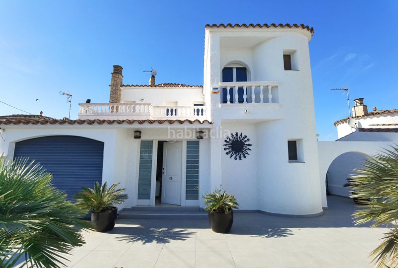 Foto aa157cf1-2054-4687-98fd-7e330a6f5aa6. Casa amb xemeneia aparcament piscina a Francolí - Freser - Noguera Empuriabrava