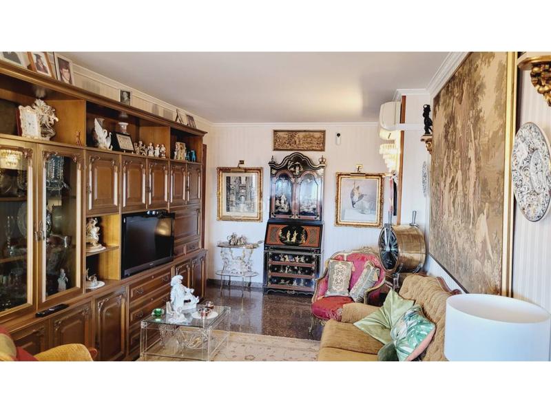Foto 04714159-e4b8-4134-b1ef-67db484068ee. Piso  en venta en Centre en Centre Badalona