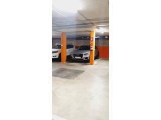 Lloguer Aparcament cotxe a Centre. Parking en alquiler en centre