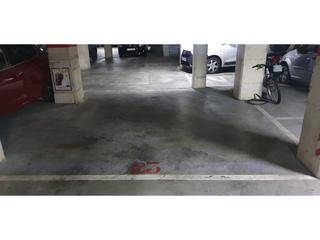 Miete Autoparkplatz in Progrés - Pep Ventura. Pep ventura plaza de parquing para coche grande y dos motos