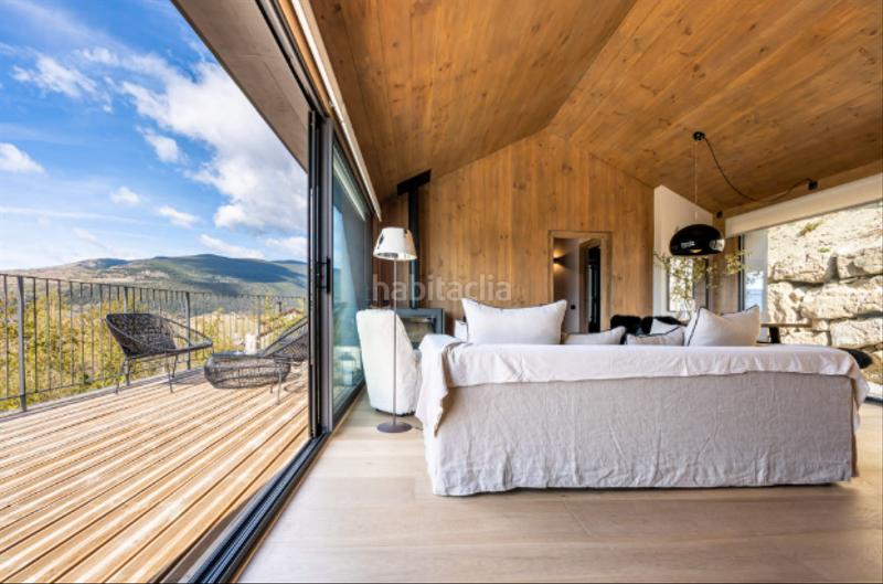 Foto e0c74dd0-5e1d-4643-8c33-2af59256e638. Casa adosada en carrer camí vell de Llívia 7 diseño nórdico con vistas panorámicas en Llívia