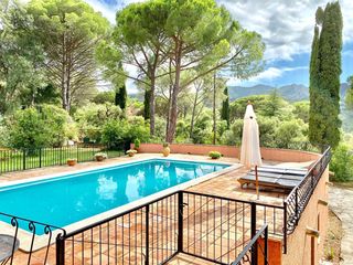 Affitto Chalet in Golf Costa Brava. Alquiler vacacional chalet con piscina situado en la urb. golf c