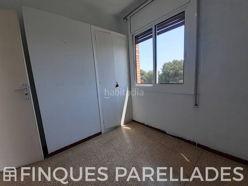 Foto 12d474c3-0475-4a9a-82d3-c220dd143ba9. Piso gran piso luminoso esquinero con ascensor para reformar . zona pueblo seco en Sitges