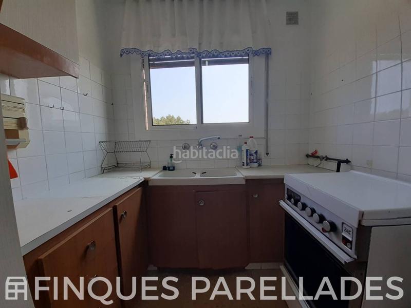 Foto 1a57719e-72fa-49e8-aed9-7daab91576f6. Piso gran piso luminoso esquinero con ascensor para reformar . zona pueblo seco en Sitges