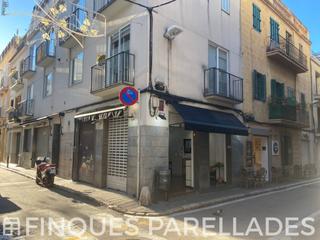 Lloguer Local Comercial  San francesc. Local comercial en el corazón de sitges con grandes escaparates.