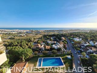 Àtic a Vallpineda-Santa Bàrbara. Exclusivo ático en santa bárbara en sitges con vistas panorámica