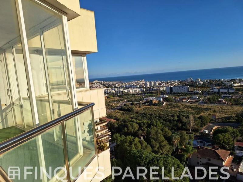 Foto fef3657f-4b77-4620-8e79-0ad8c66a51f8. Ático exclusivo ático en santa bárbara con vistas panorámicas y únicas. en Sitges