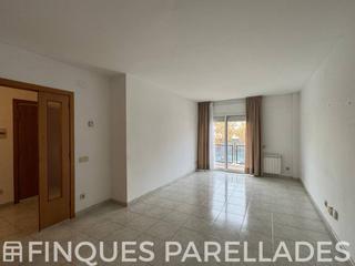 Appartement à Centre. Amplio y luminoso piso en el centro de sant pere de ribes con va